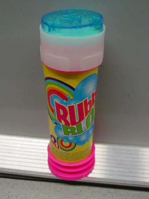 Bolle di sapone «Bubble Blow» — foto 2 dell'alert A12/0117/14