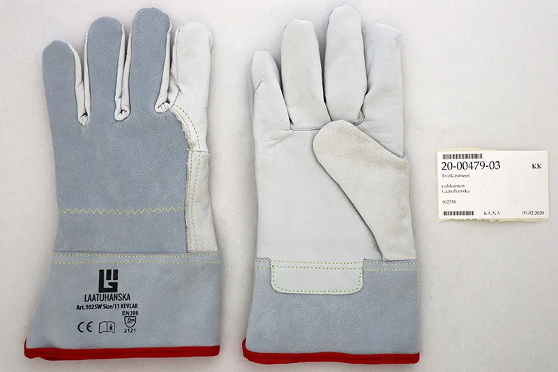 Guanti da lavoro in pelle «Buffalo leather gloves» (Laatuhanska)