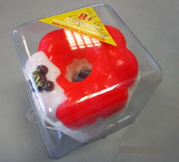 Magnete del frigorifero «Cake fridge magnet» — foto 3 dell'alert A12/1990/18