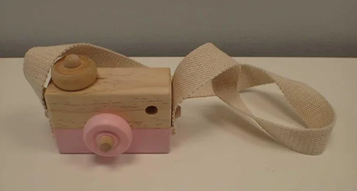 Giocattolo di legno «Camera»
