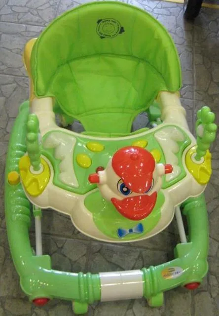 Camminatore del bambino (Alexis)