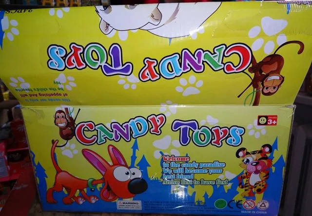 Giocattolo con dolci «Candy Toys - Interesting Animals» (Unknown)