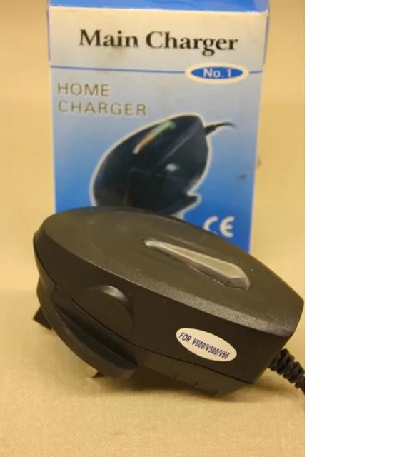 Caricabatterie per cellulare "Home Charger" — foto 1 dell'alert 0528/12