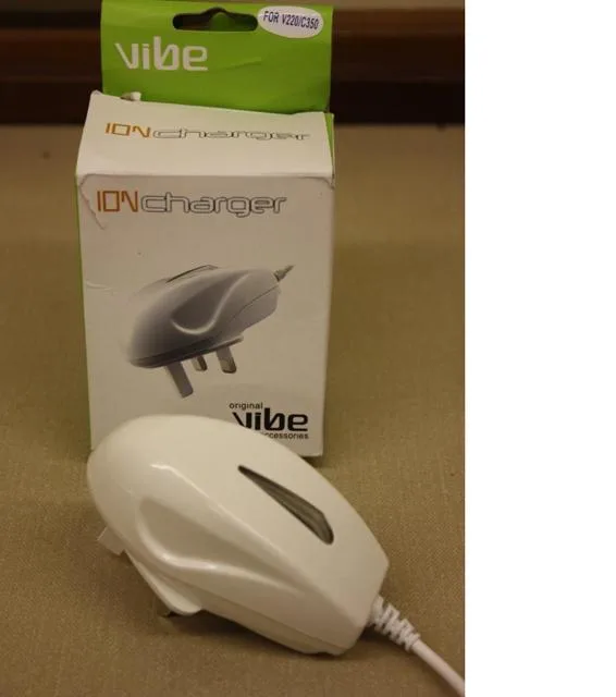 Caricabatterie per cellulare "ION Charger" — foto 1 dell'alert 0527/12