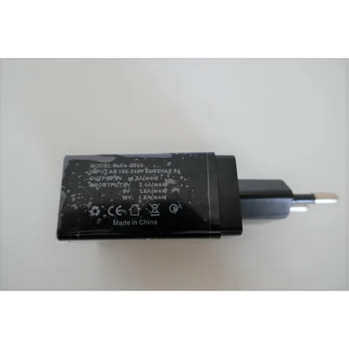 Caricabatterie USB — foto 2 dell'alert A12/01848/24