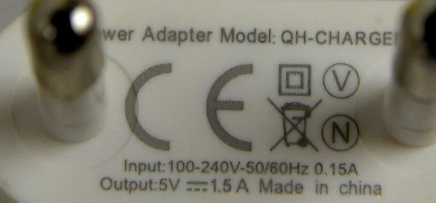 Caricabatterie USB — foto 2 dell'alert A12/00058/19