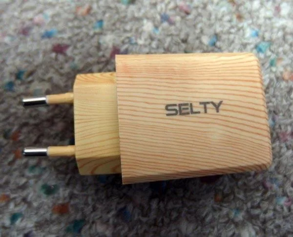 Caricabatterie USB (SELTY)