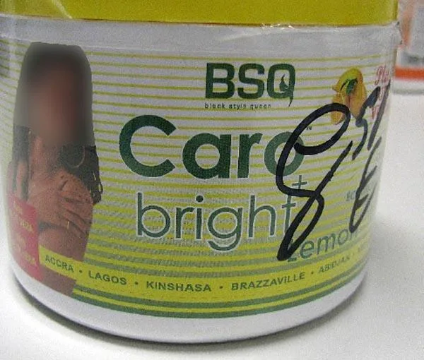 Prodotto per l'illuminazione della pelle «Caro bright+ Lemon» (BSQ /, Caro bright+)