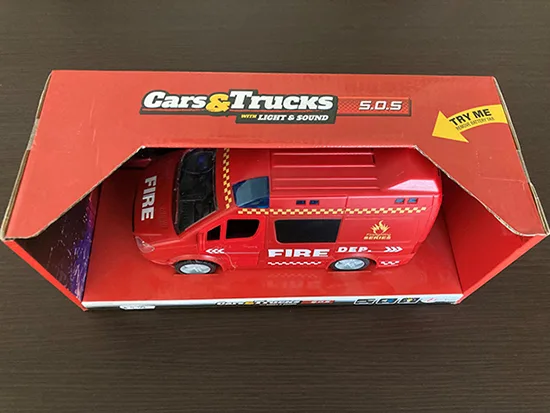 Auto giocattolo a batteria «Cars &amp; Trucks» (TOI-TOYS)