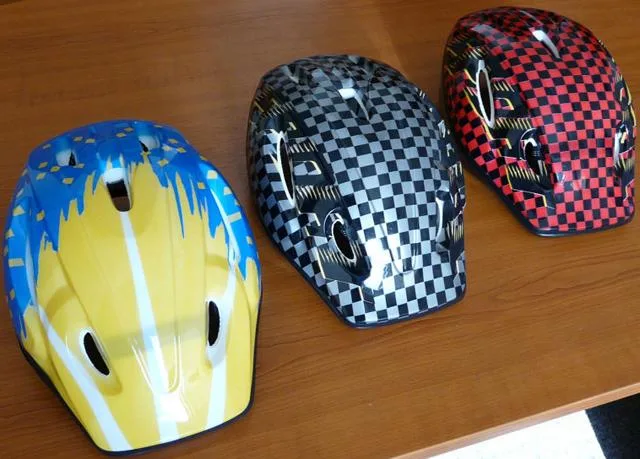 Casco da ciclismo & #13; & #13; — foto 1 dell'alert 0275/11