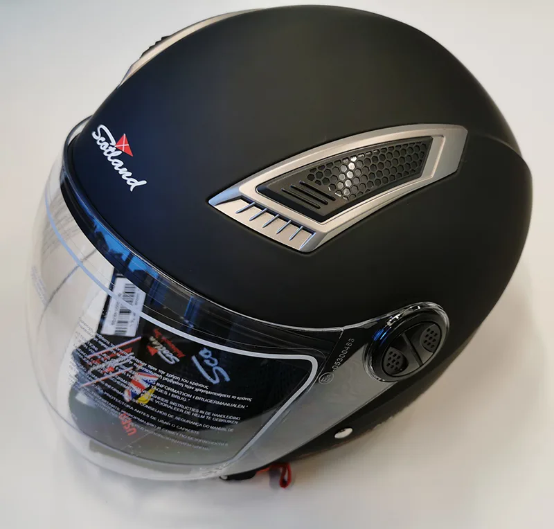 Casco da moto — foto 1 dell'alert A12/00886/20