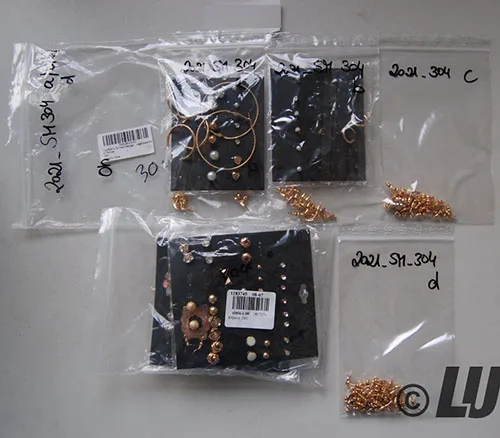 Set di orecchini «CASSIECA 84 Paar Ohrringe Damen Hoop Ohrringe Gold Kleine Ohrstecker Set Ohrringe Creole…» (CASSIECA)