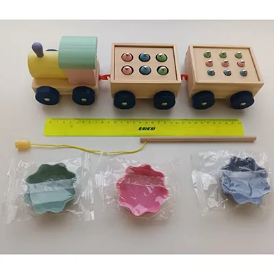 Treno giocattolo «Catch and fishing multi-functional game» — foto 2 dell'alert A12/00522/24