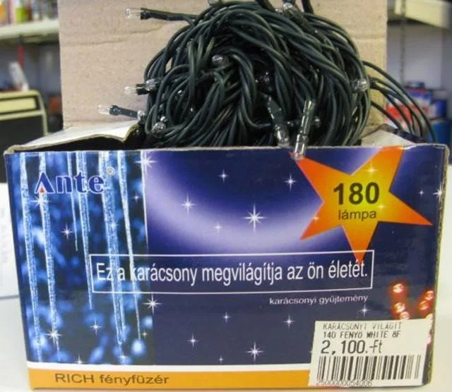 Catena di illuminazione "RICH Fényfüzér" — foto 2 dell'alert 0757/12