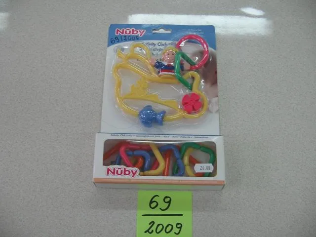 Catena di plastica – Giocattolo per neonati (zabawka z a cuszkiem 12 elementów) (NUBY)