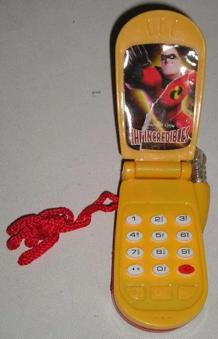 Cellulare giocattolo del bambino (THE INCREDIBLES)