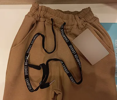 Pantaloni per bambini «Champion League» — foto 2 dell'alert A12/00528/23