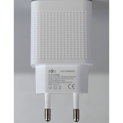 Caricabatterie USB «CHARGER» — foto 1 dell'alert SR/02602/26