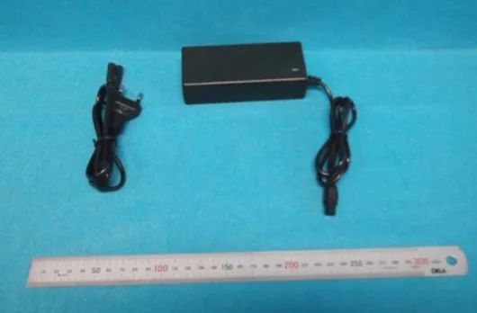Caricabatterie «Chargeur adaptateur d'alimentation 42 V pour scooter autoéquilibrant 2 roues Hoverboard …» — foto 1 dell'alert A12/01728/21