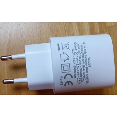 Caricabatterie USB «Chargeur secteur 1 port USB-C - Universel- pour tout appareil IOS &amp; Android- 3A - 20 W» — foto 1 dell'alert SR/00952/26