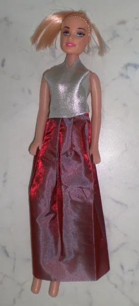 Bambola di plastica «CHARMING GIRLS - AESTHETIC FASHION» — foto 2 dell'alert A12/0113/15