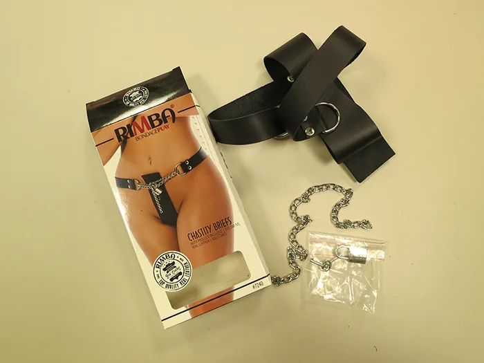 Prodotto di novità per adulti «Chastity briefs» — foto 2 dell'alert A12/01839/20