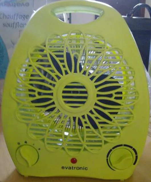Radiatore del ventilatore & #13; & #13; «Chauffage Soufflant Iris» — foto 3 dell'alert A12/1372/12