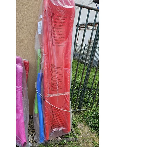 Giocattolo di plastica del diapositivo «Children's toy  - plastic slide»