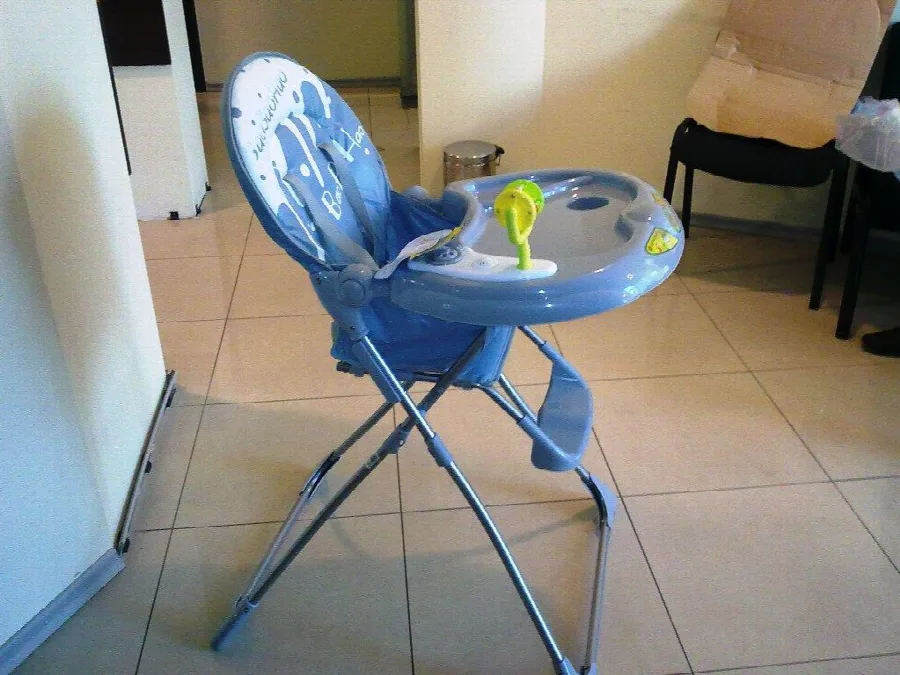 Seggiolone &amp;#13; &amp; #13; «Children’s high feeding chair» (BAO BAO HAO)