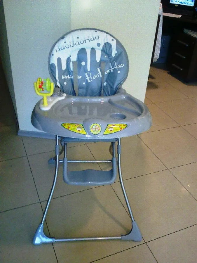 Seggiolone 
 & #13; «Children’s high feeding chair» — foto 4 dell'alert A12/0120/13
