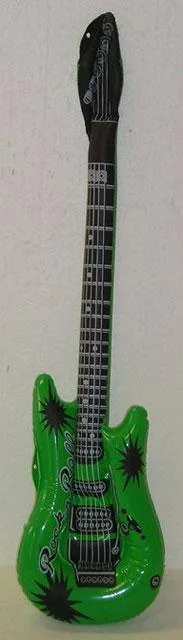 Chitarra gonfiabile — foto 2 dell'alert 1149/09