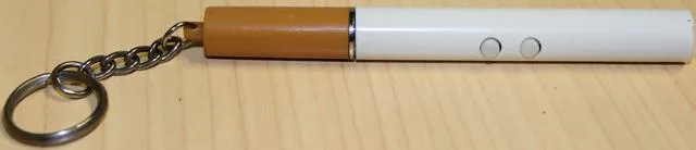 Puntatore laser «Cigarette LED Laser and Pen» — foto 3 dell'alert A12/0042/13