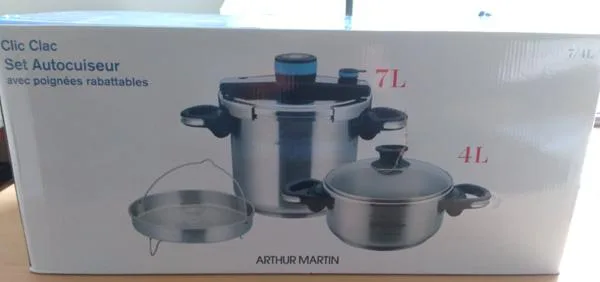 Pentola a pressione «Clic Clac Set Autocuiseur poignées rabattable» (Arthur Martin)