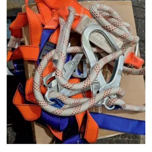Attrezzature per l'arrampicata «Climbing safety belt»