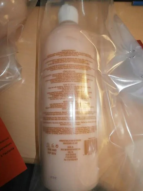 Prodotto per il trattamento dei capelli «COCO Nouvelle Formule» (Hair Go Straight)