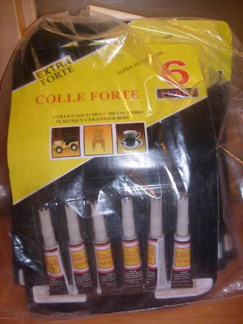 Colla – Colla cianocrilato "Colle forte" — foto 2 dell'alert 1511/09