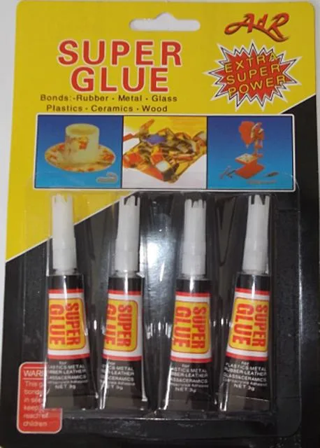 Colla di cianoacrilato "Super Glue — Extra Super Power (Angel del Rio)