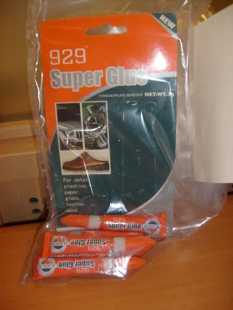 Colla di cianocrilato (929 Super Glue)