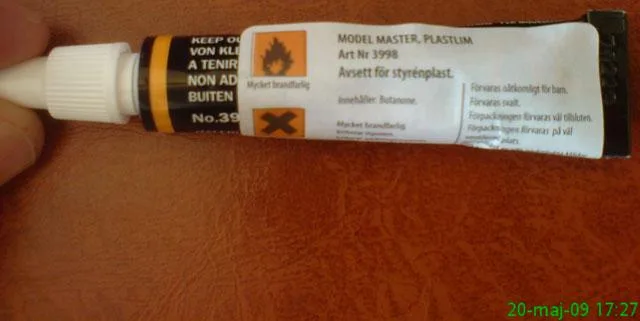 Colla per materiale plastico – Model master, Plastlim — foto 1 dell'alert 1329/09