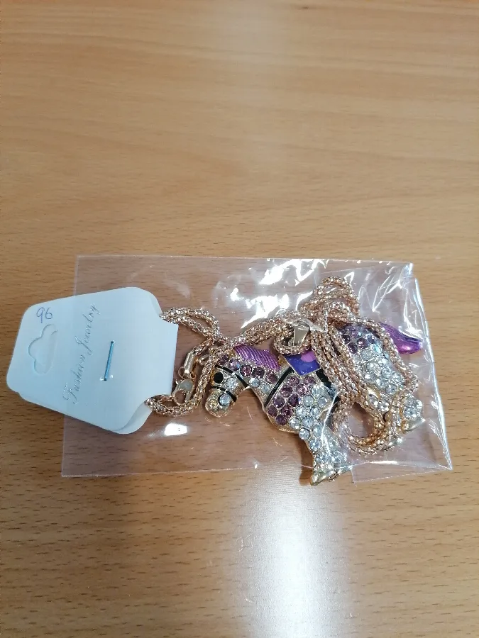 Collana con ciondolo (Fashion jewellery)
