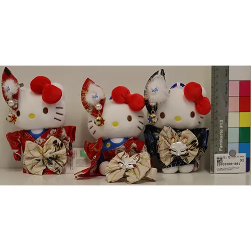 Portachiavi con giocattolo morbido «Collectible Plush Ornament» (Hello Kitty)