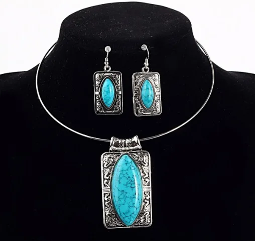 Collana e orecchini set «Collier et boucles d'oreilles en argent sterling 925 New Fashion Natural Chalcedony Turq…» — foto 1 dell'alert A12/00190/21