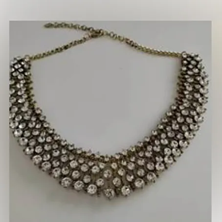Collana «Collier ras du cou classique de princesse britannique» — foto 1 dell'alert SR/00180/26