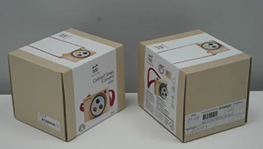 Macchina fotografica giocattolo «Colored Snap Camera» (Plan Toys)