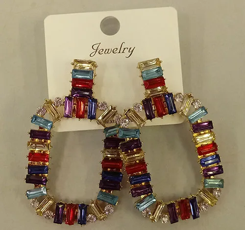 Orecchini «Colorful geometric dangle earrings» — foto 1 dell'alert A12/01595/21