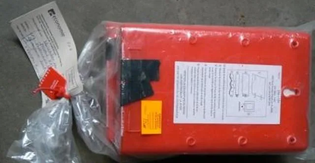 Coperta antincendio – Couverture anti-feu/Blus Deken — foto 2 dell'alert 0898/10