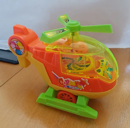 Elicottero giocattolo con dolci «Copter apache» (CandyToys)