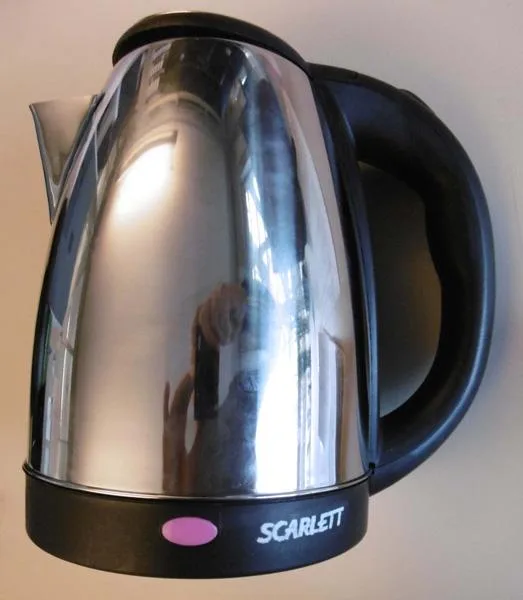 Bollitore elettrico «Cordless jug.kettle» — foto 2 dell'alert A12/0061/19