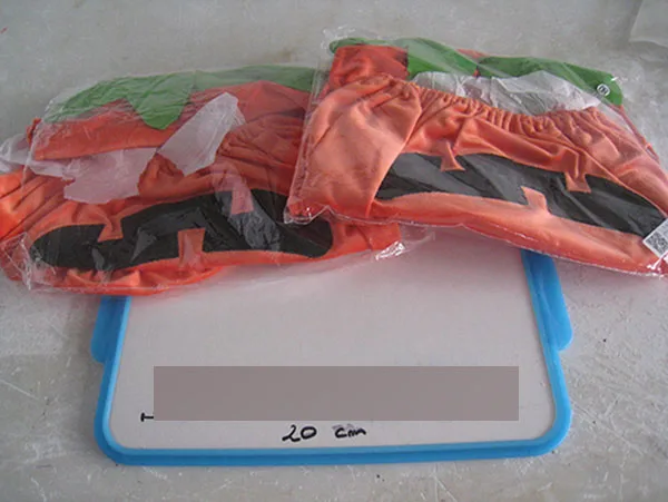 Costume di fantasia per bambini — foto 3 dell'alert A12/01668/21