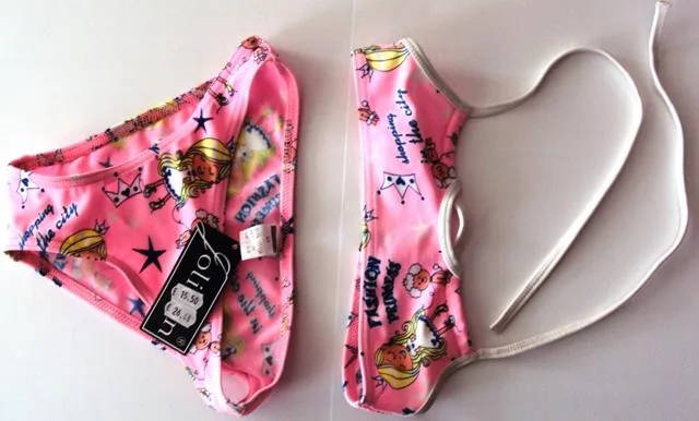 Costumi da bagno della ragazza &amp; #13; &amp; #13; (Jolidon)